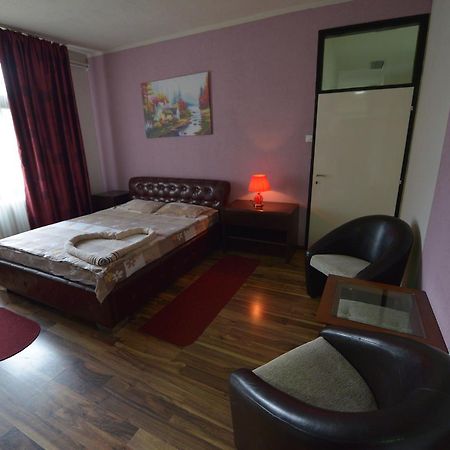 Guesthouse Duga Белград Екстериор снимка