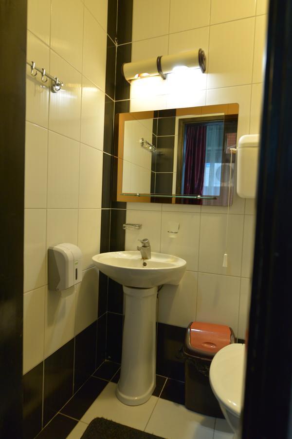 Guesthouse Duga Белград Екстериор снимка
