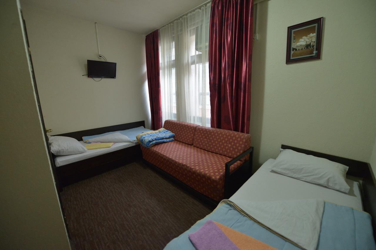 Guesthouse Duga Белград Екстериор снимка