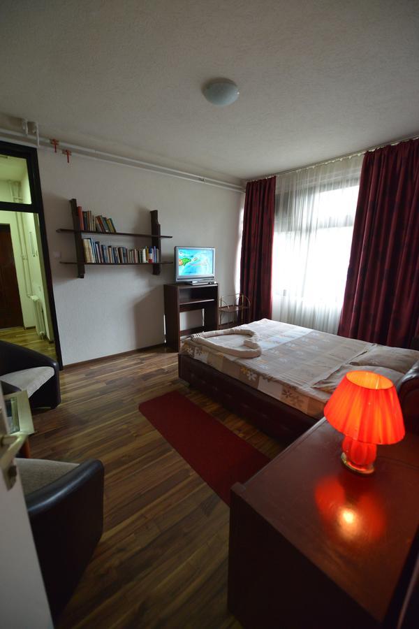 Guesthouse Duga Белград Екстериор снимка